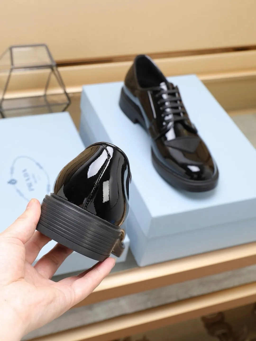 P640💰🔥《PRADA》👏Latest • High-end top brand luxury ~ purchasing agency, top quality. New fashionable business men's shoes🔜The uppers are made of original open-edge beaded cowhide➕cowhide·lining, with fine workmanship. The original stylish and soft combination wear-resistant and non-slip outsole is light and comfortable on the feet. The real thing looks better in real life. Size: 38/45
